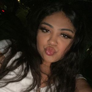 Meet your Posher, Shayla